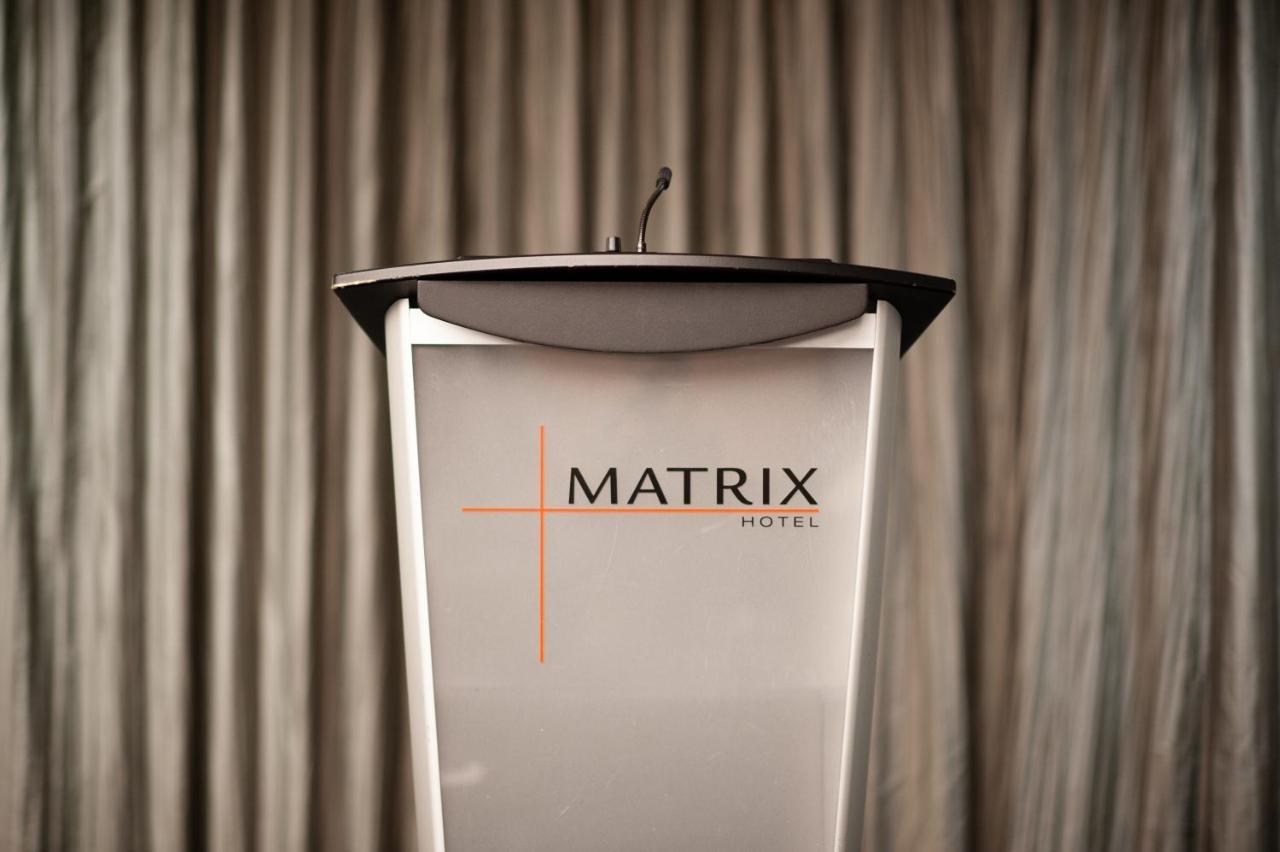 Matrix Hotel Edmonton Extérieur photo